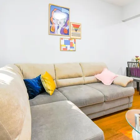 Sofia's Kept Secret In Prime Location! Apartamento *