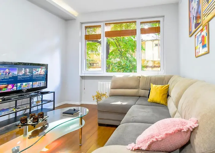 Sofia's Kept Secret In Prime Location! アパート