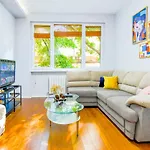 Starflat National Theatre Park Apartment *